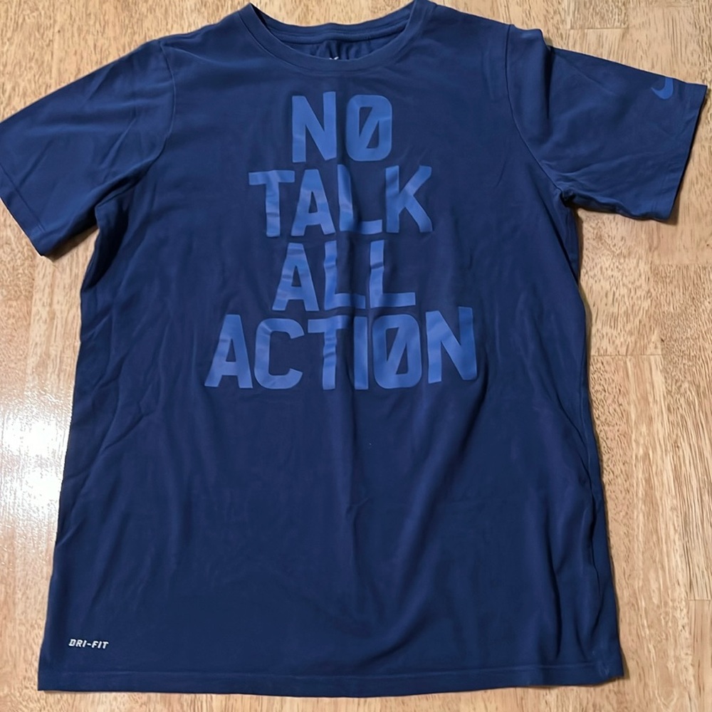 Nike tee